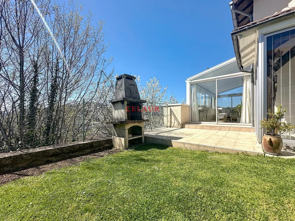 MAISON CLÉ EN MAIN DANS UNE IMPASSE