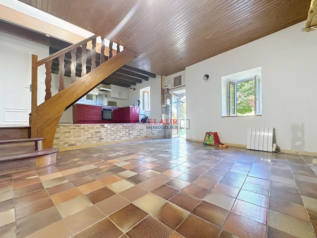 ENSEMBLE EN PIERRE ENTRE TULLE ET BRIVE