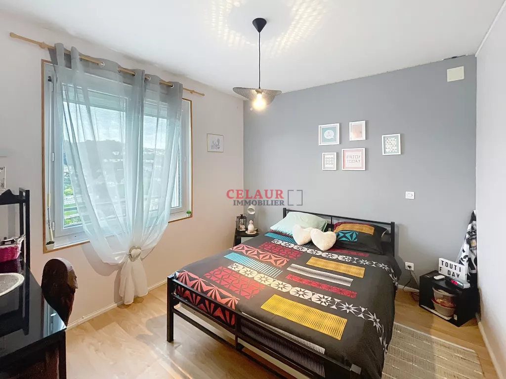 APPARTEMENT 3 CHAMBRES AVEC ASCENCEUR