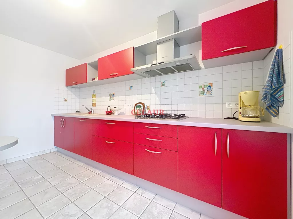 Maison en pierre avec grange