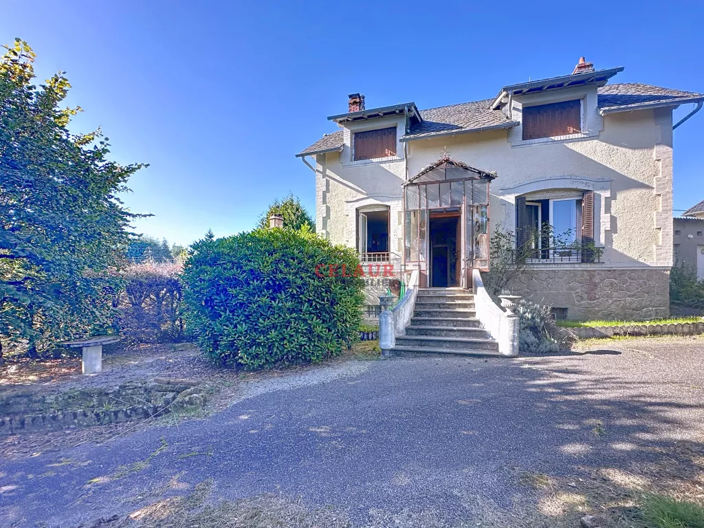 MAISON FAMILIALE AVEC JARDIN ARBORÉ À CLERGOUX