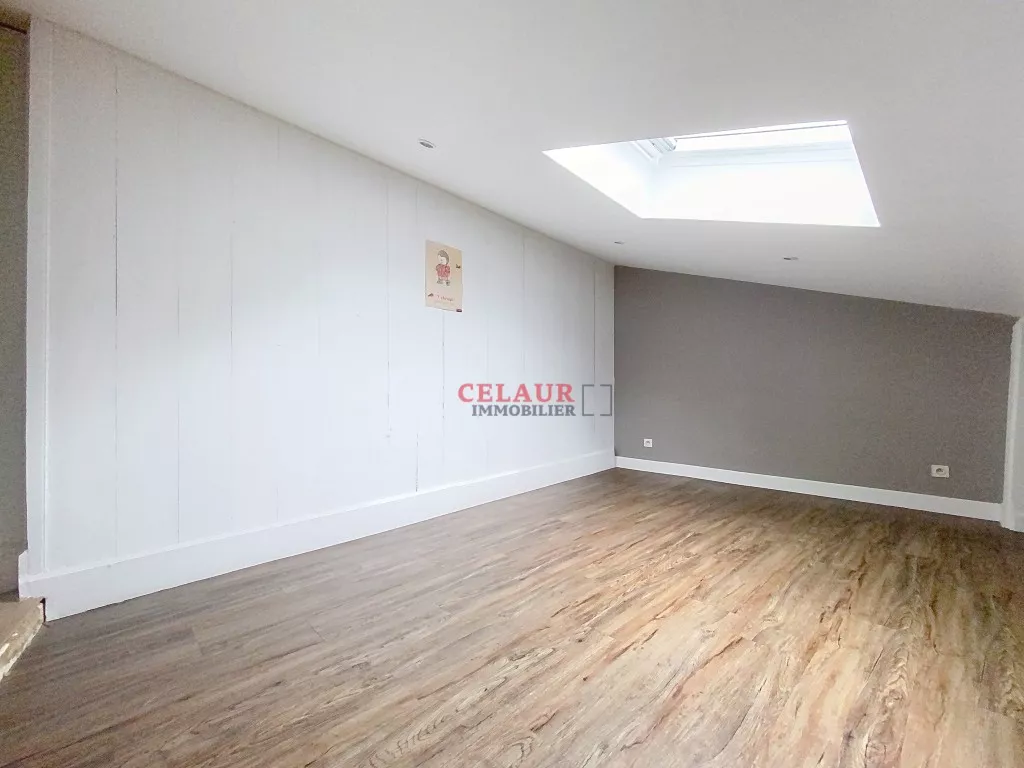 MAISON AVEC JARDIN ET GARAGE - PROCHE HOPITAL