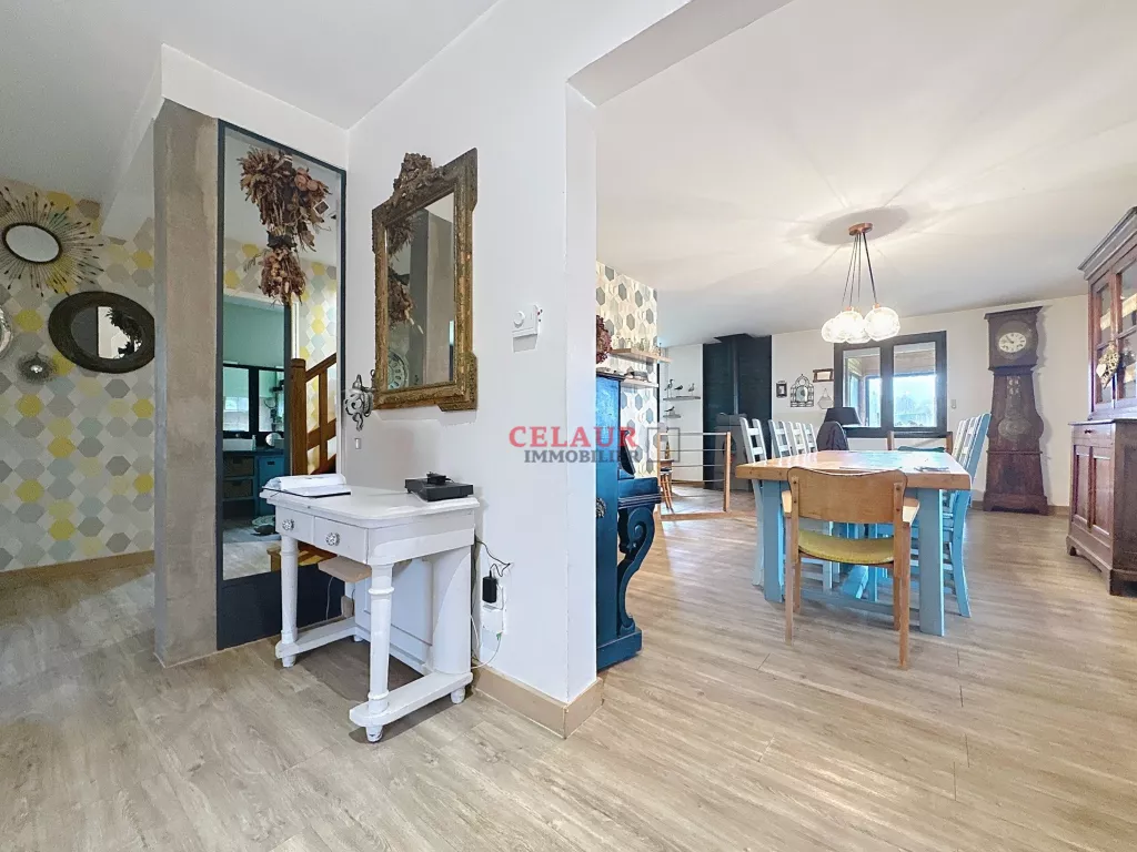 MAISON AVEC PISCINE ET DÉPENDANCE À 15 MINUTES DE TULLE