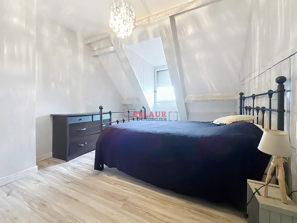 MAISON AVEC PISCINE ET DÉPENDANCE À 15 MINUTES DE TULLE