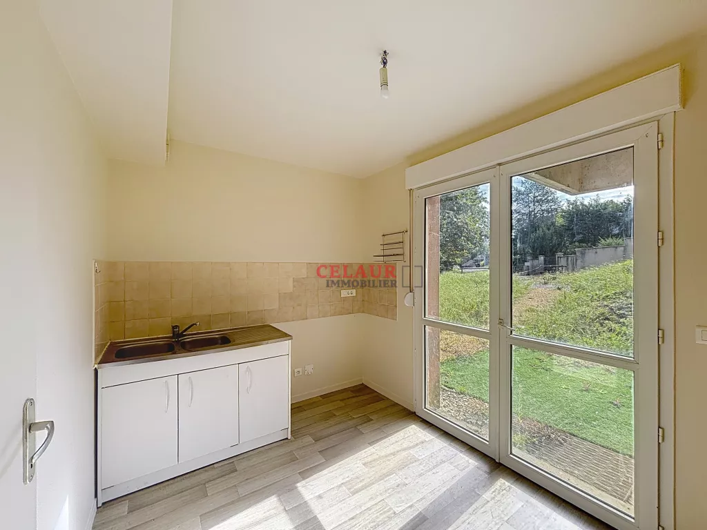 MAISON T6 AVEC JARDIN ET GARAGE