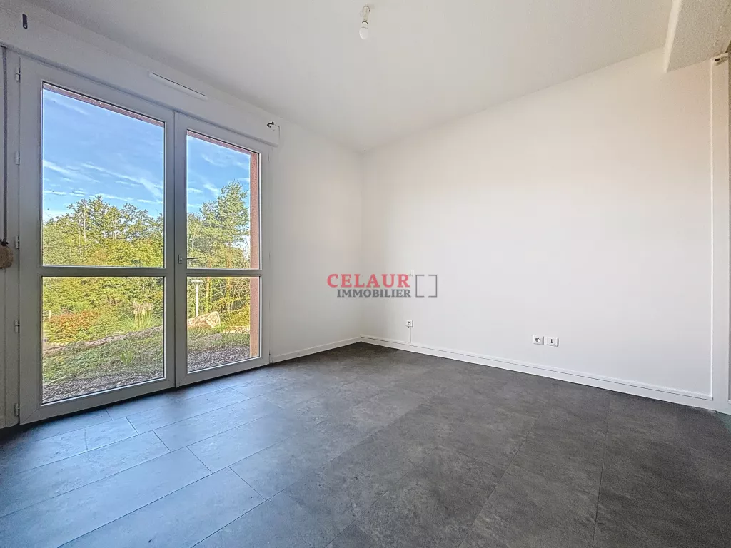 MAISON T6 AVEC JARDIN ET GARAGE