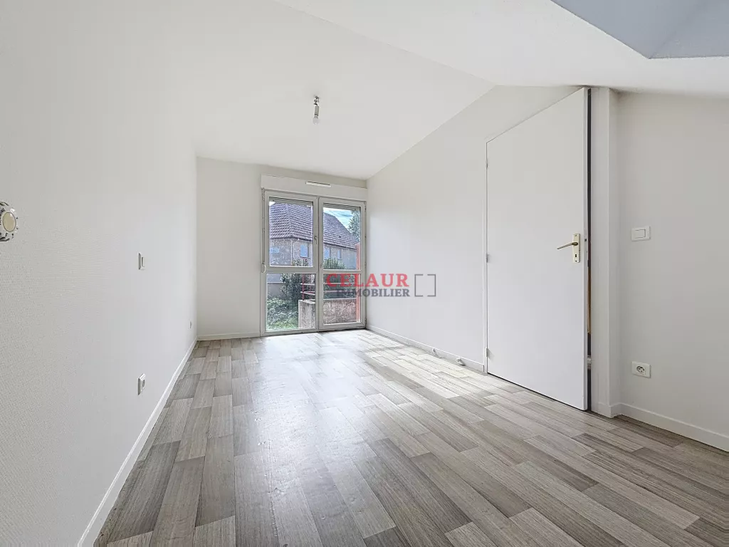 MAISON T6 AVEC JARDIN ET GARAGE