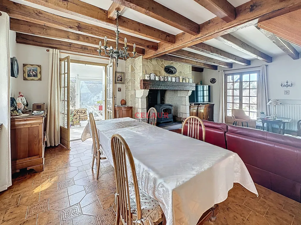 PAVILLON AVEC VIE DE PLAIN-PIED