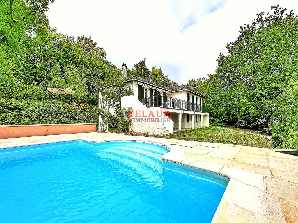 Maison r&eacute;nov&eacute;e au calme avec piscine