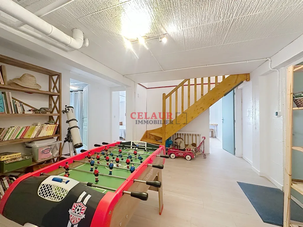 Salle de jeux rdc