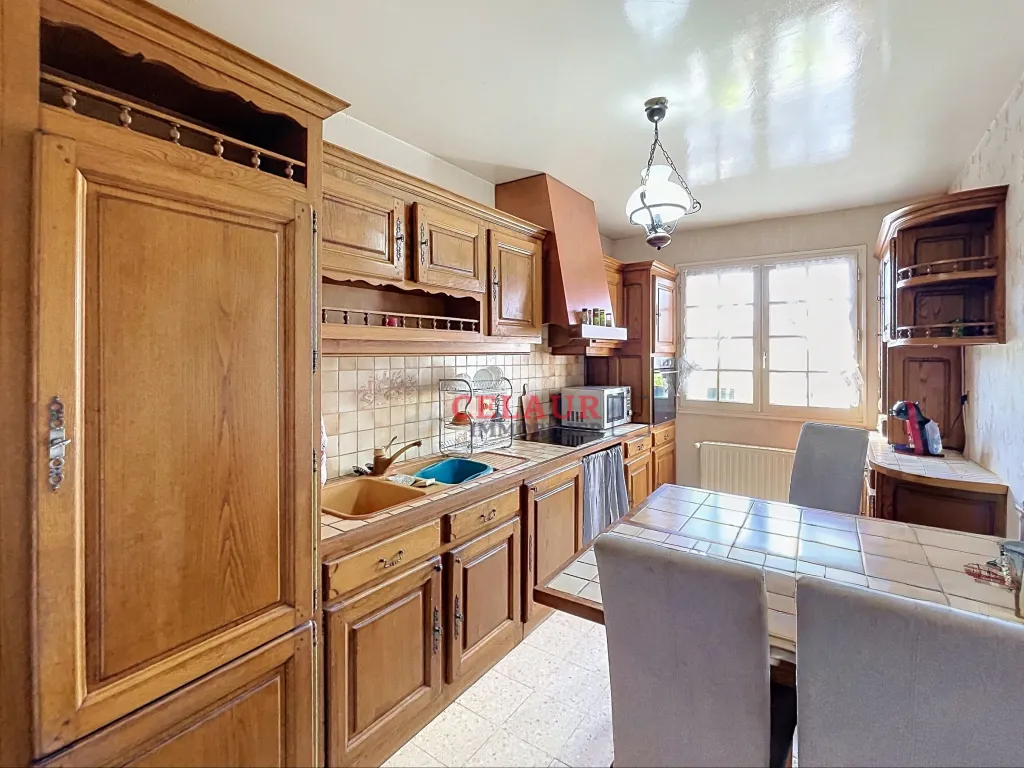 MAISON FAMILIALE DE 140 M&sup2;