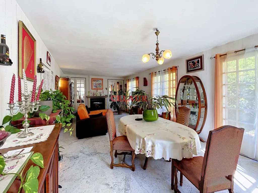 MAISON FAMILIALE DE 140 M&sup2;